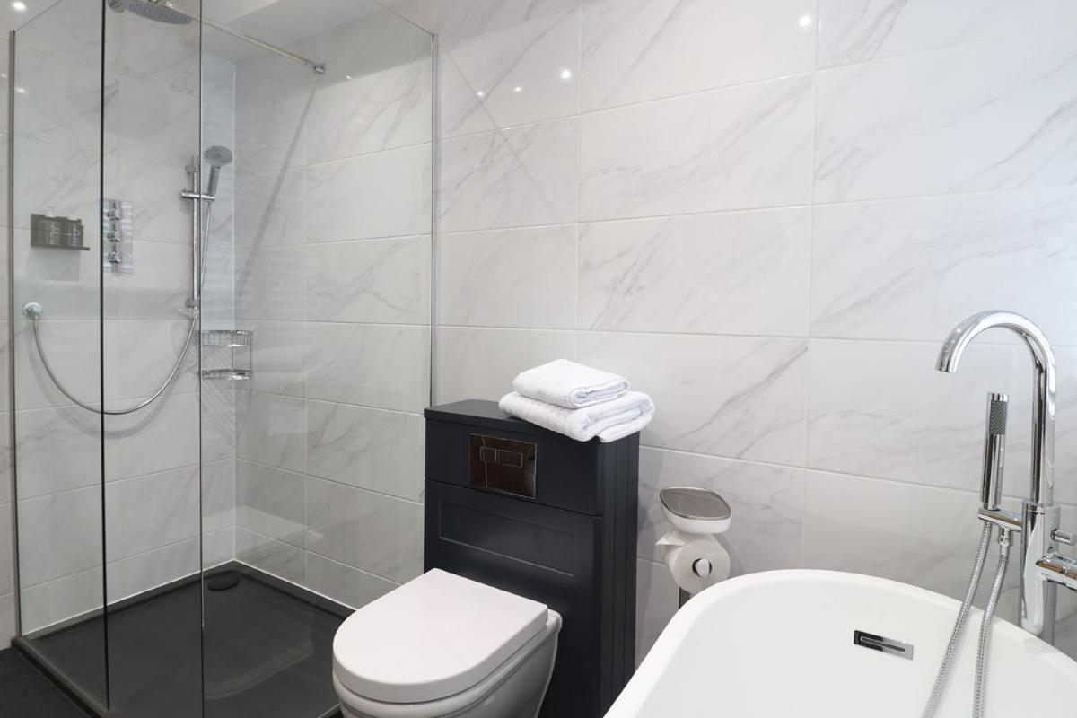 Ashbourne Luxury Suites Zewnętrze zdjęcie